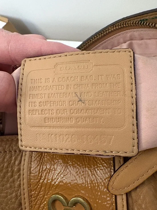 Coach Colette Tan Leather Shoulder Bag with Patent Center Stripe & Gold Hardware - Picture 2 of 12